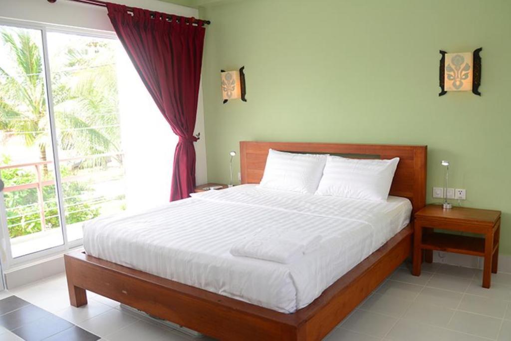 Ropanha Boutique Hotel Sihanoukville Exteriör bild