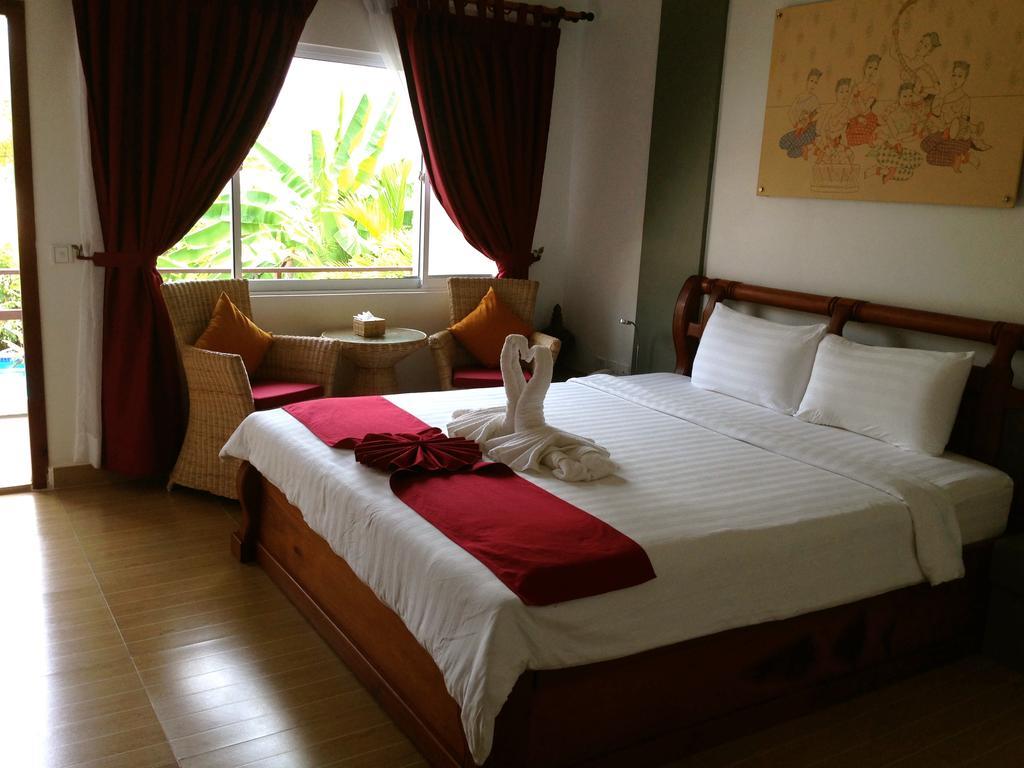 Ropanha Boutique Hotel Sihanoukville Exteriör bild