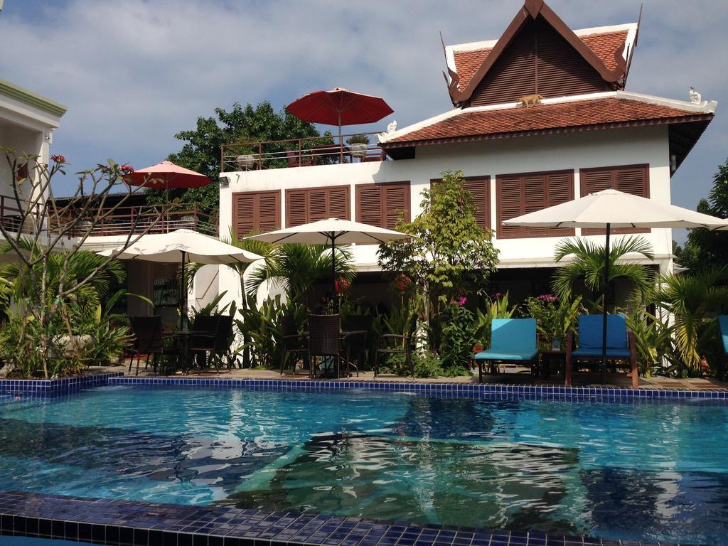 Ropanha Boutique Hotel Sihanoukville Exteriör bild
