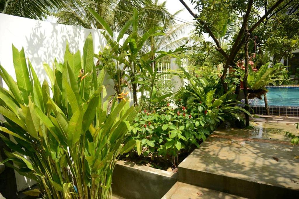 Ropanha Boutique Hotel Sihanoukville Exteriör bild