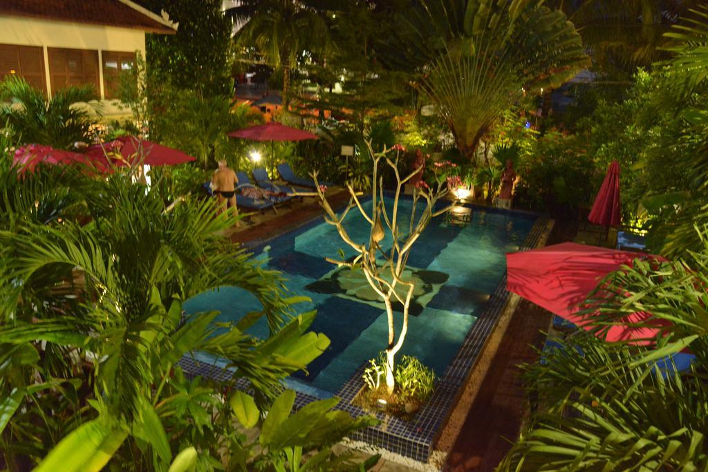 Ropanha Boutique Hotel Sihanoukville Exteriör bild