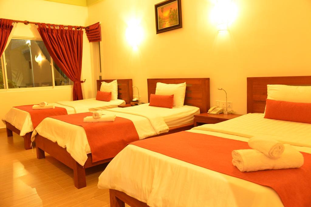 Ropanha Boutique Hotel Sihanoukville Exteriör bild
