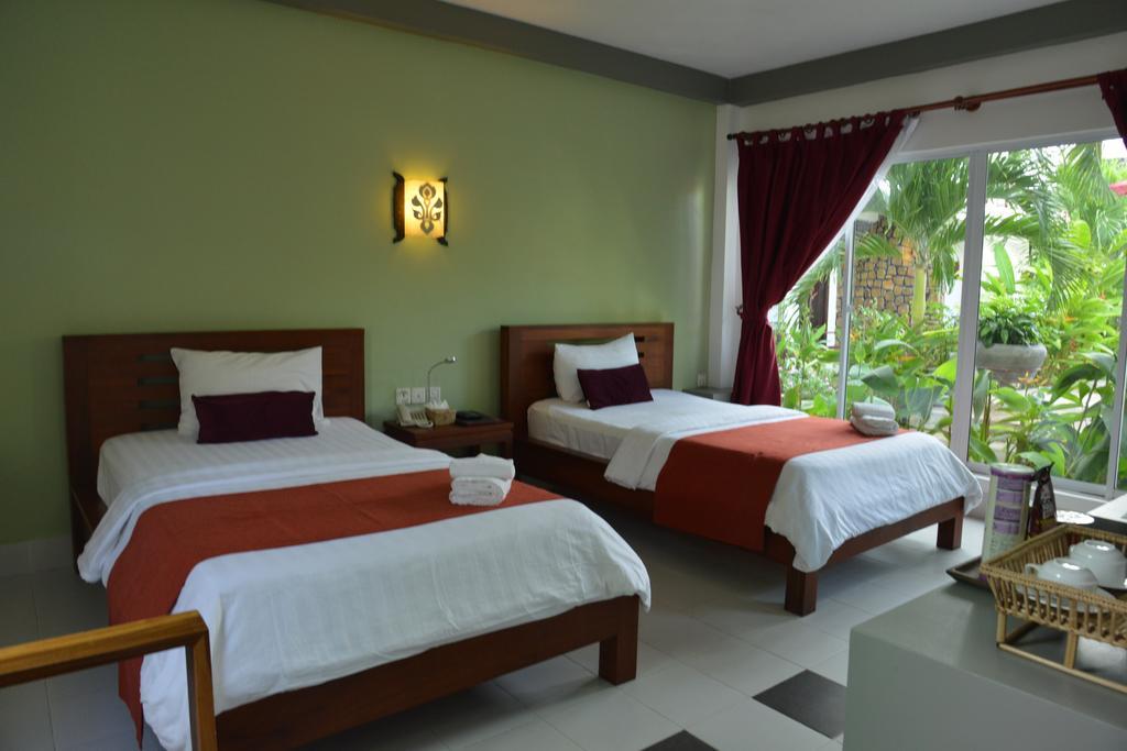 Ropanha Boutique Hotel Sihanoukville Exteriör bild